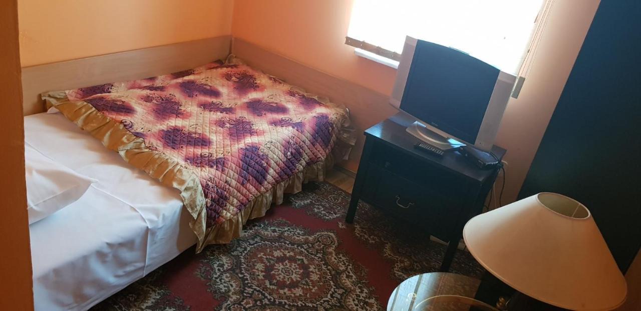Rooms Noclegi Bytyn Esterno foto