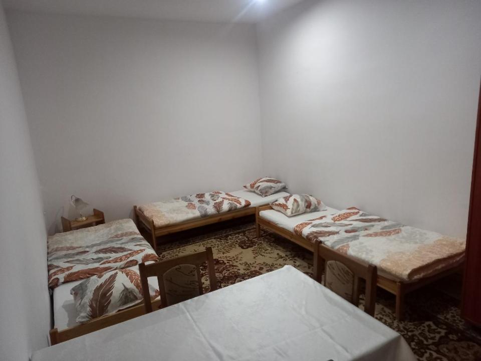 Rooms Noclegi Bytyn Esterno foto