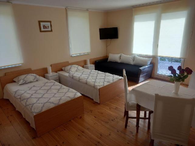Rooms Noclegi Bytyn Esterno foto