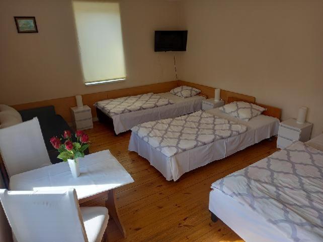 Rooms Noclegi Bytyn Esterno foto